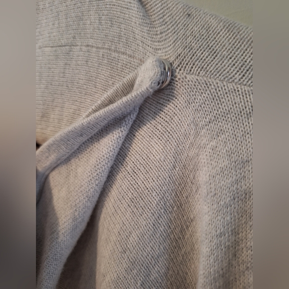 Ivivva by Lululemon Wrap Cardigan 12 - Picture 5 of 11